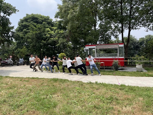 �����l(f��)չ��˾���ж��^�M(j��n)�����h������������l(f��)չ��˾�_չ����(hu��)���(d��ng)